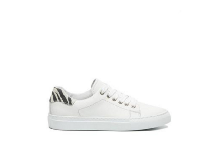 piure witte sneakers