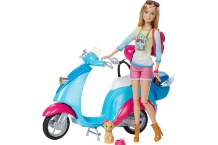 barbie met scooter