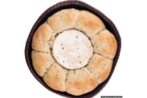 boboli breekbrood camembert knoflook