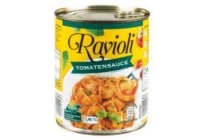 ravioli met rundvlees tomatensaus