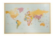 worldmap met vlaggetjes