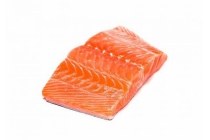 verse zalmfilet op huid