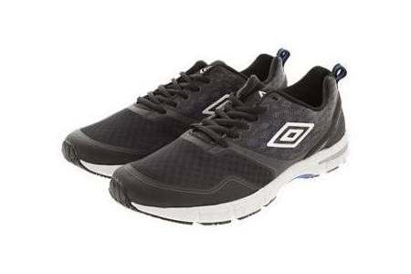 umbro sneakers zwart