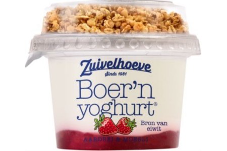 zuivelhoeve boer nyoghurt aardbei en muesli