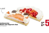 coop aardbeienbavaroise of aardbeien met slagroom vlaai