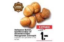 italiaanse bollen speltbroodjes of desembroodjes meergranen zonnepit