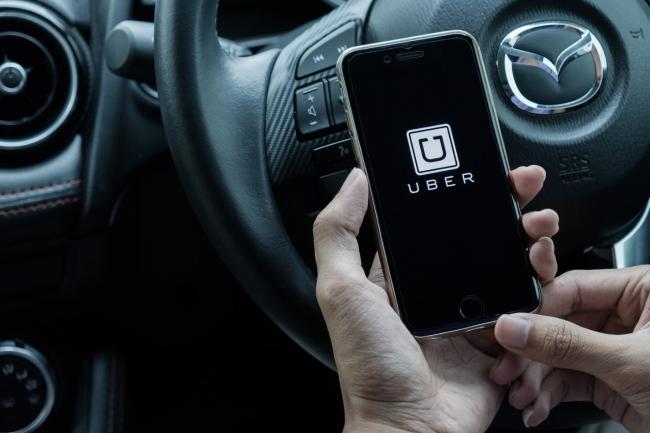 Uber beschuldigd van omkoping en spionage concurrentie