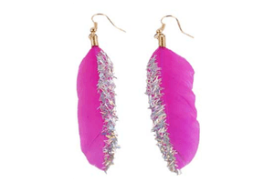 oorbellen roze veren met glitter