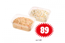 kaasbieslook  of zalmsalade