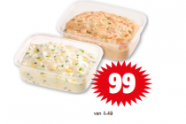 rode zalmsalade of kaasbieslooksalade