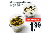 olijven met zachte kaas of groene olijven