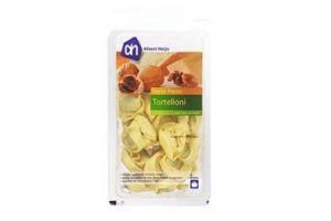 ah verse pasta tortelloni formaggio e noci