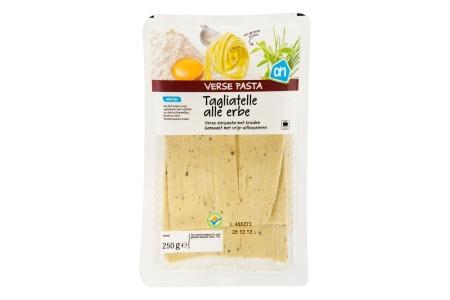 ah verse pasta tagliatelle alle erbe