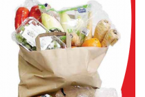 tas met aardappelen groenten en fruit