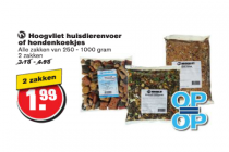 huidierenvoer of hondenkoekjes