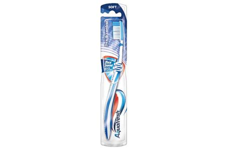 aquafresh tandenborstel flex  control soft