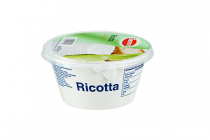 trentin ricotta of parmigiano reggiano geraspt