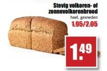 stevig volkoren of zonnevolkorenbrood