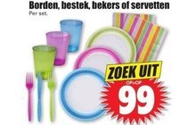borden bestek bekers of servetten